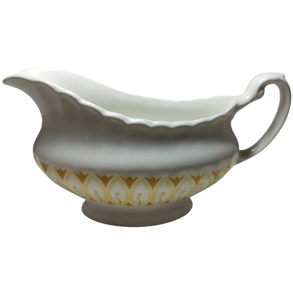 J and G Meakin Gravy Boat Classic White Yellow Gold English‎ Cottage Scalloped